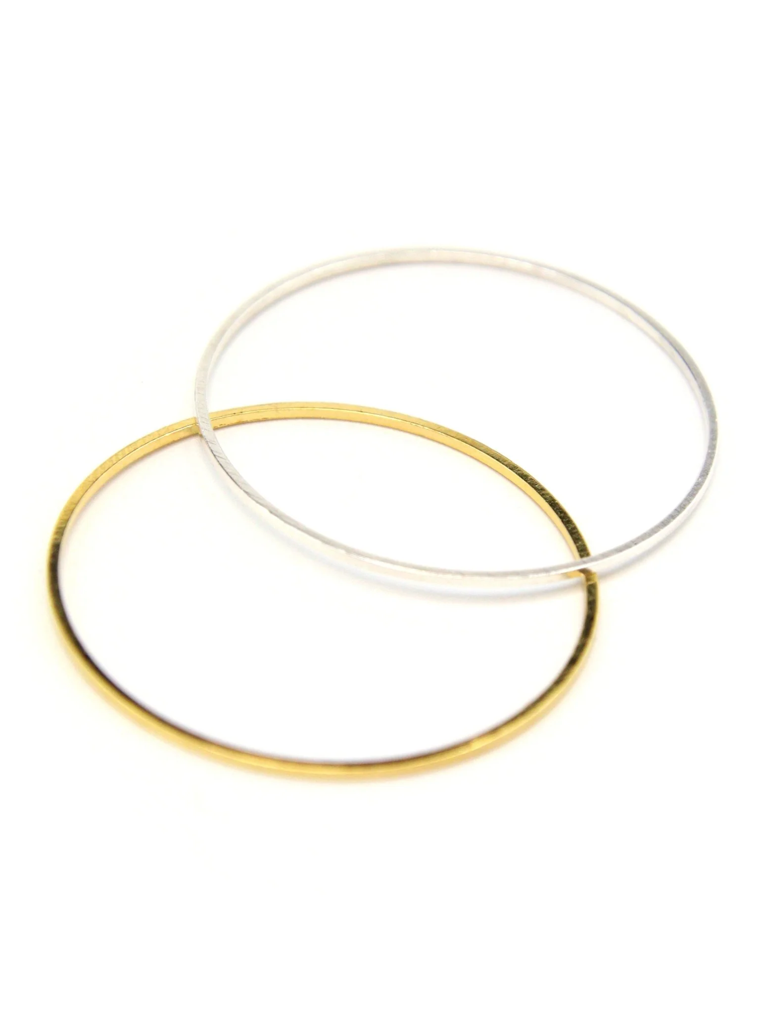 Anneau en laiton plaqué – 4 cm