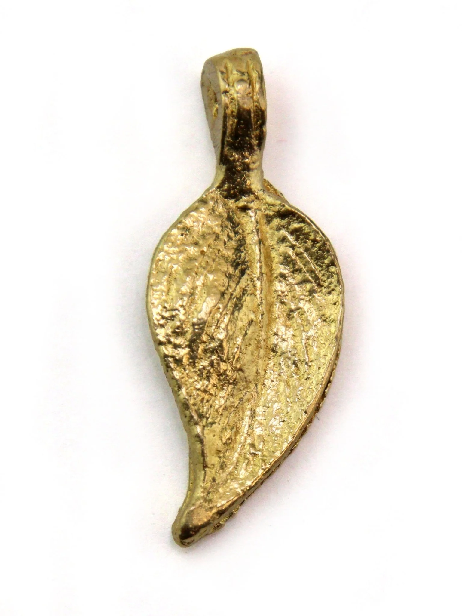 Charm feuille indien laiton 28 mm