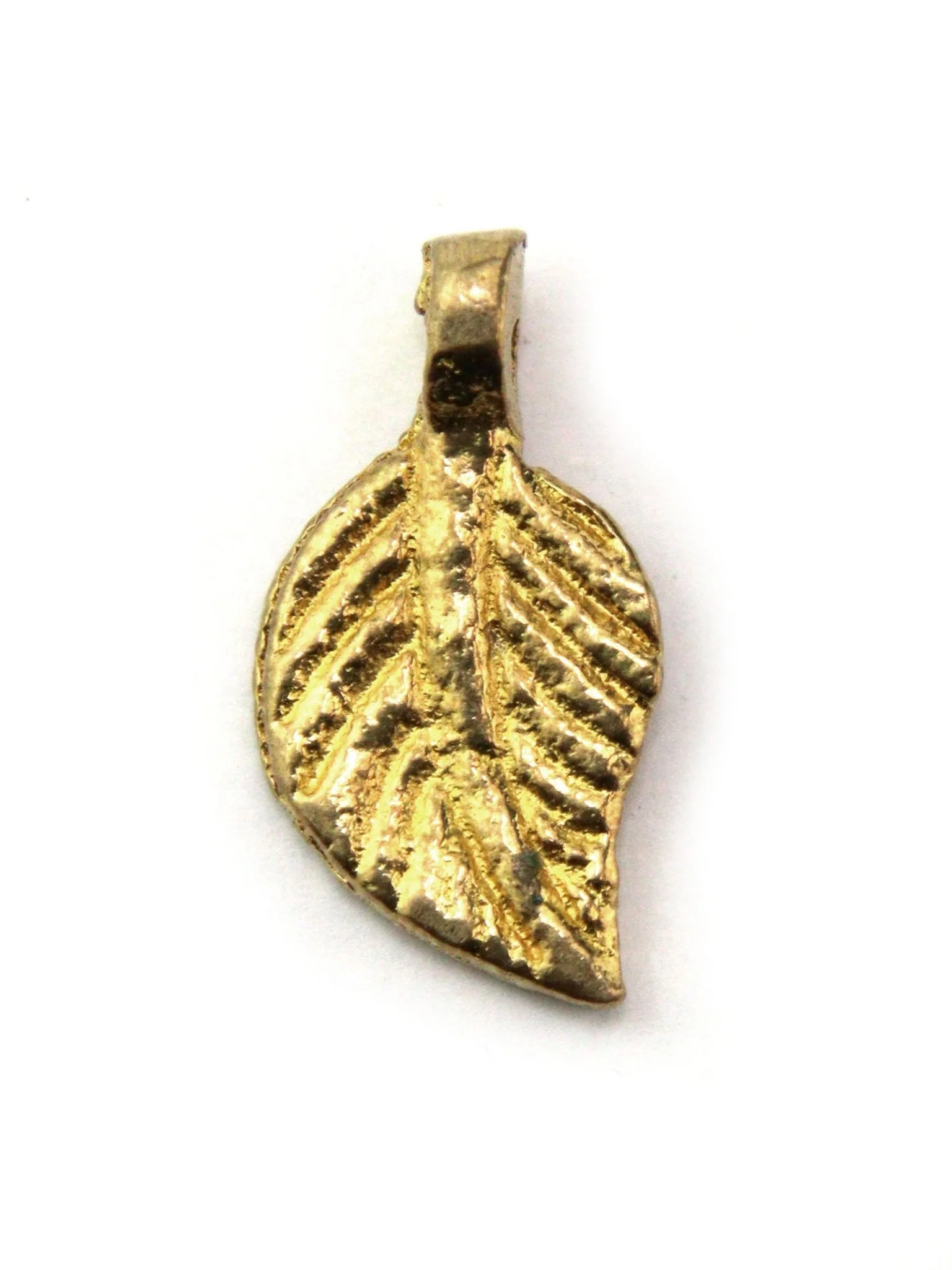 Charm petite feuille indien laiton 20 mm