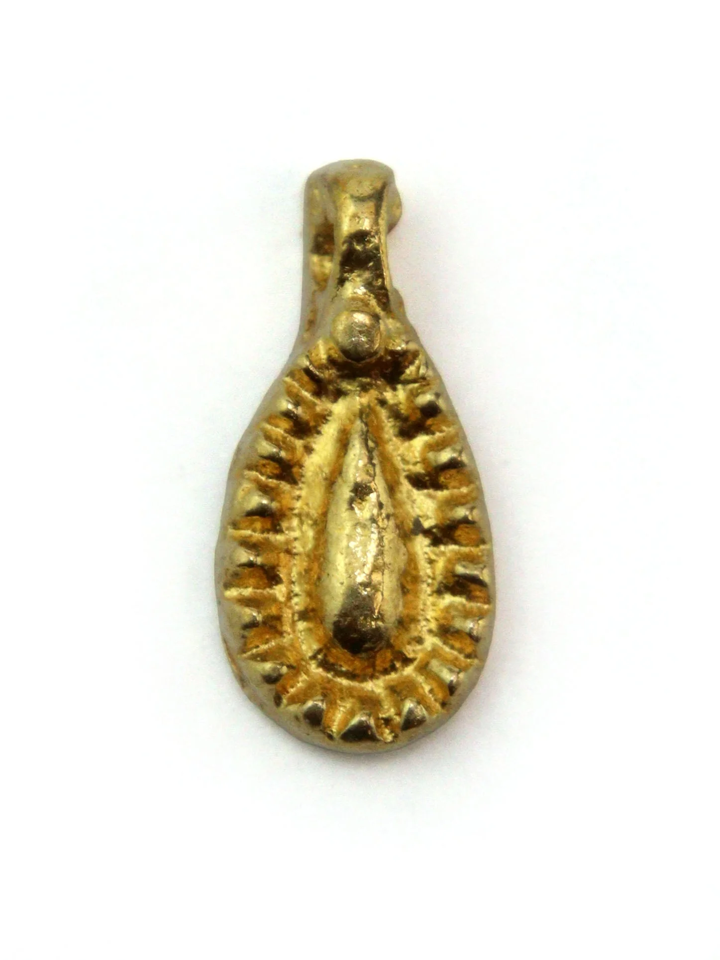 Charm petite goutte indien laiton 17 mm