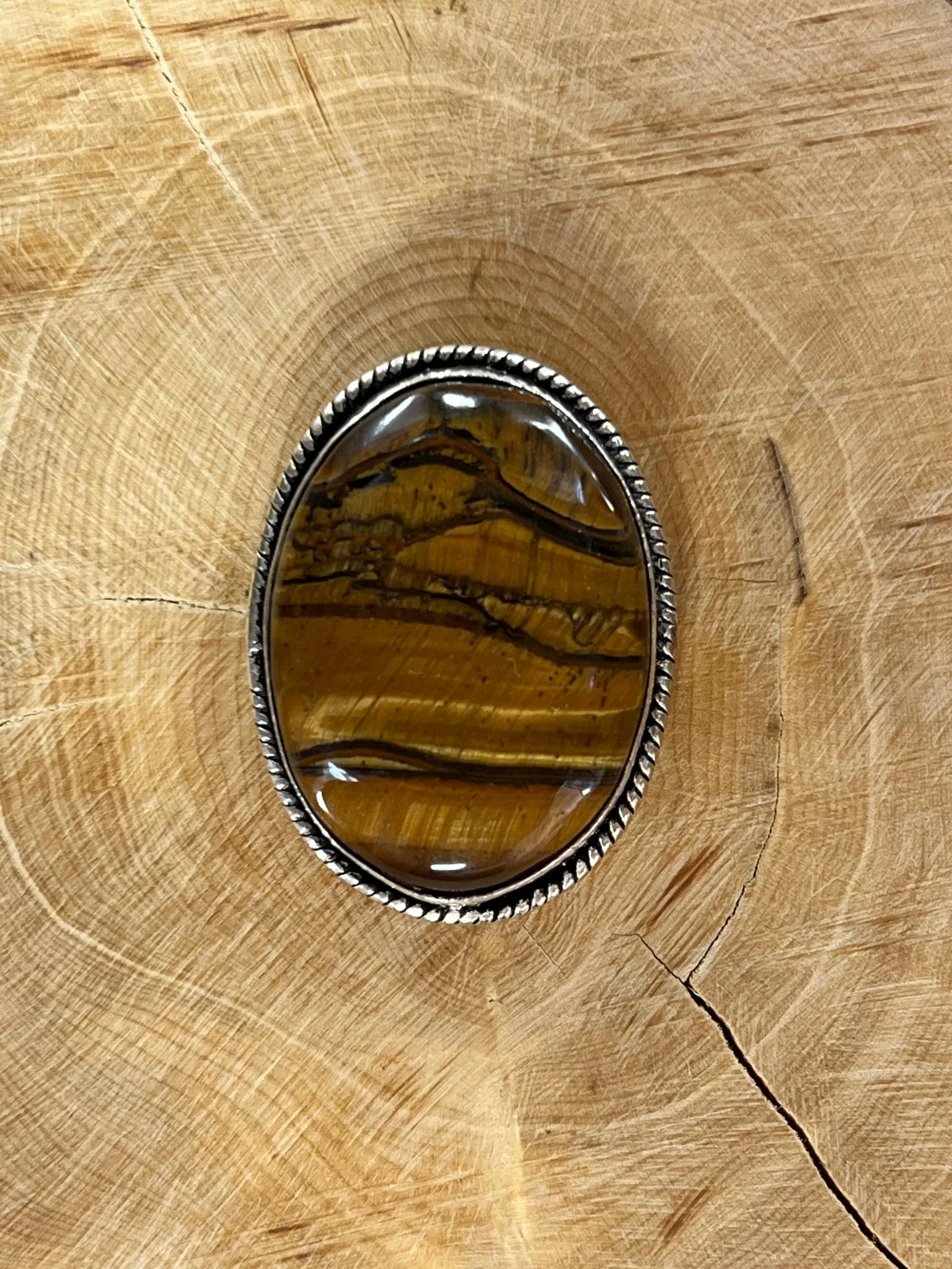 Oeil de Tigre sertie argenté n°A10 (3,5cm x 2,6cm)
