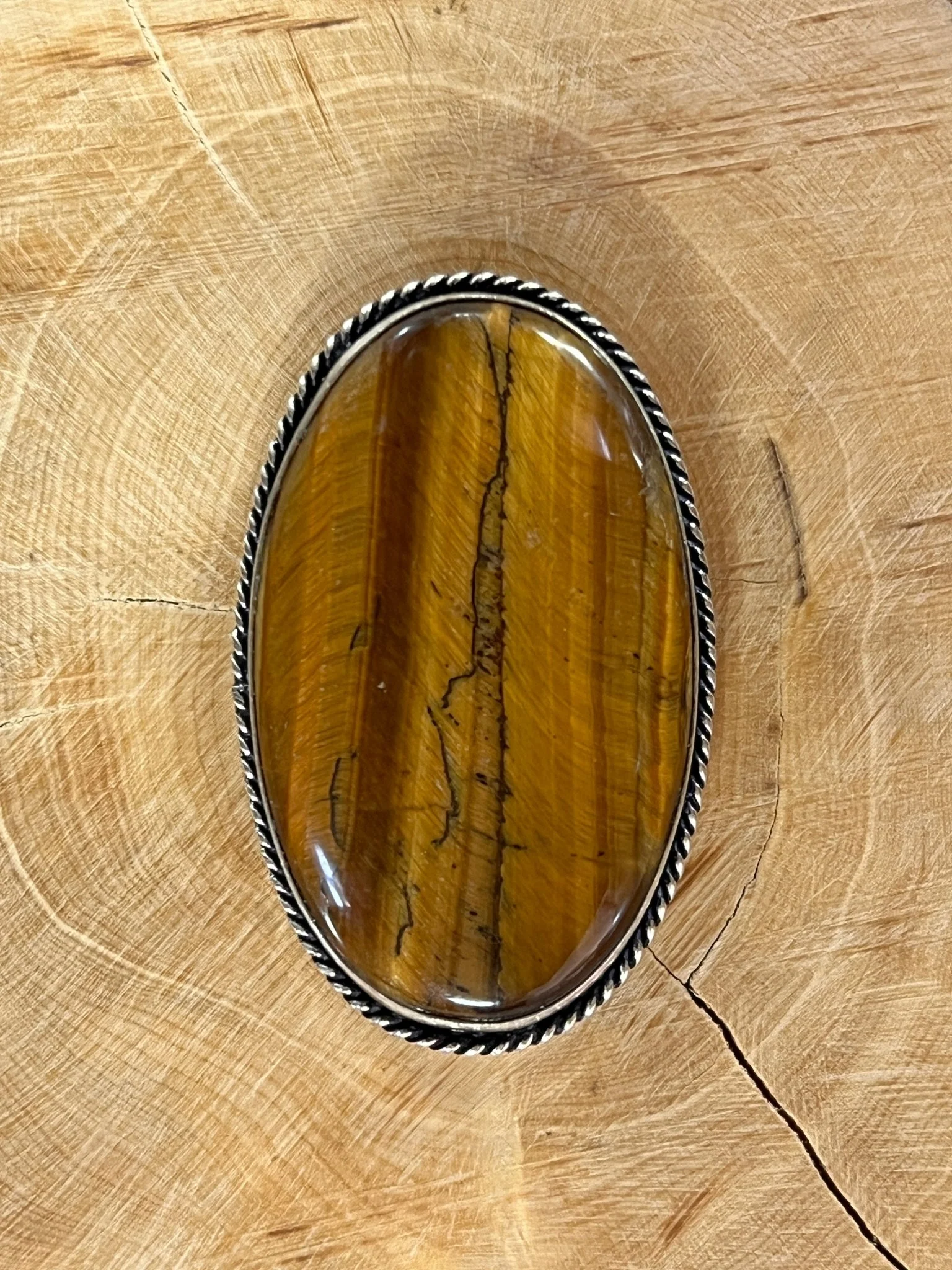 Oeil de Tigre sertie argenté n°A6 (4,7cm x 2,9cm)