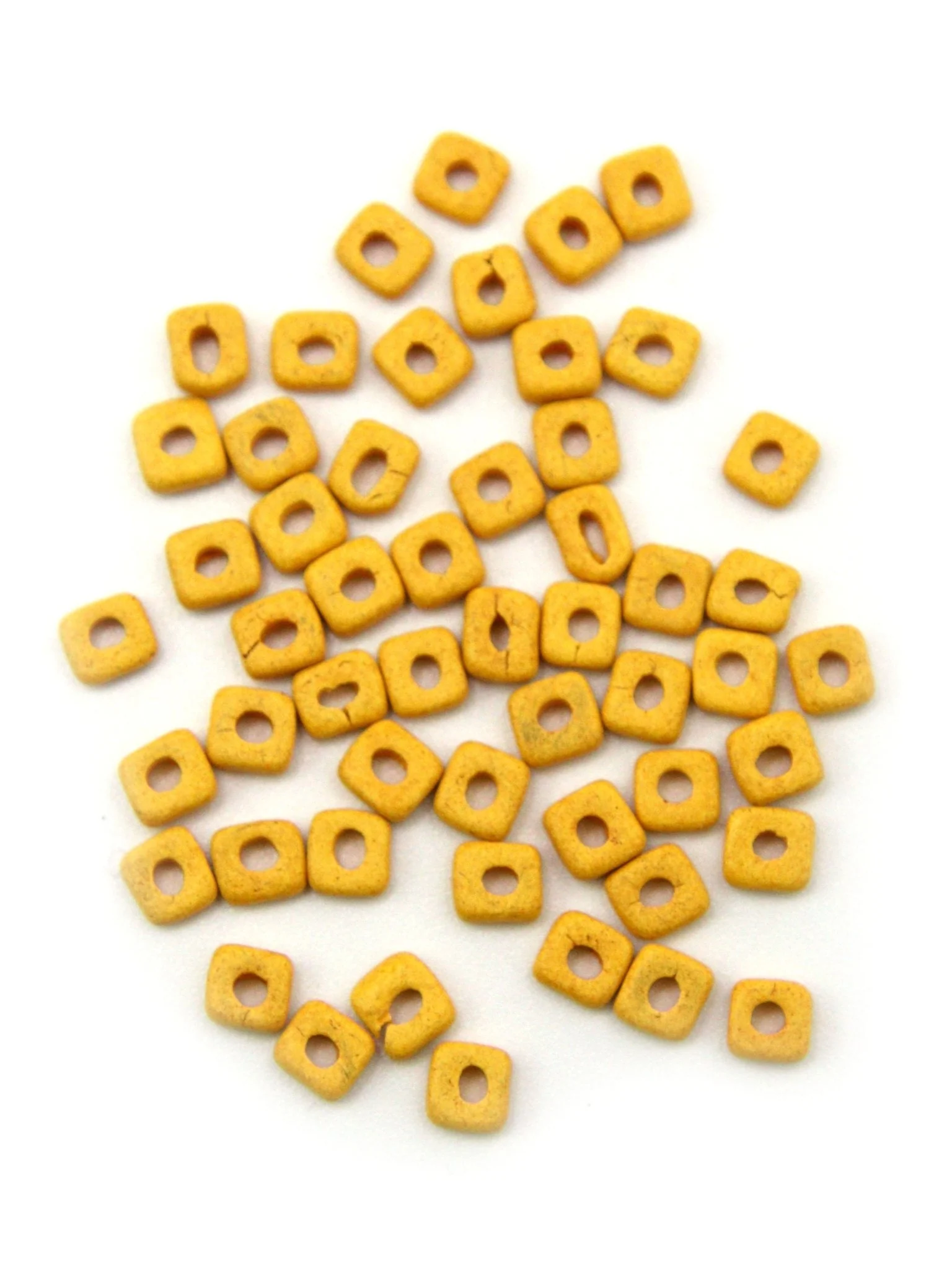 Perles plates en céramique - Moutarde