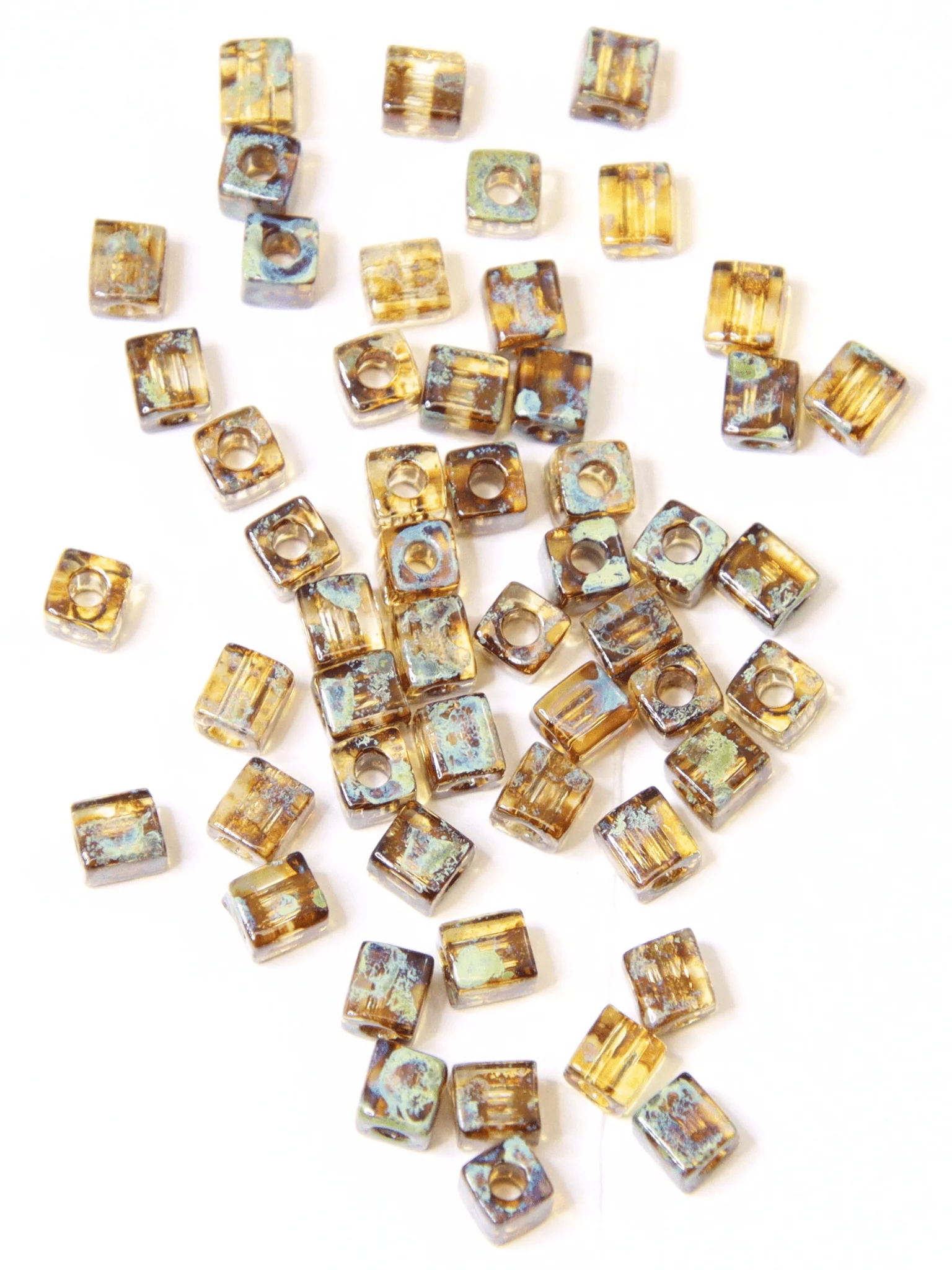 Perles miyuki 4mm - Doré moucheté